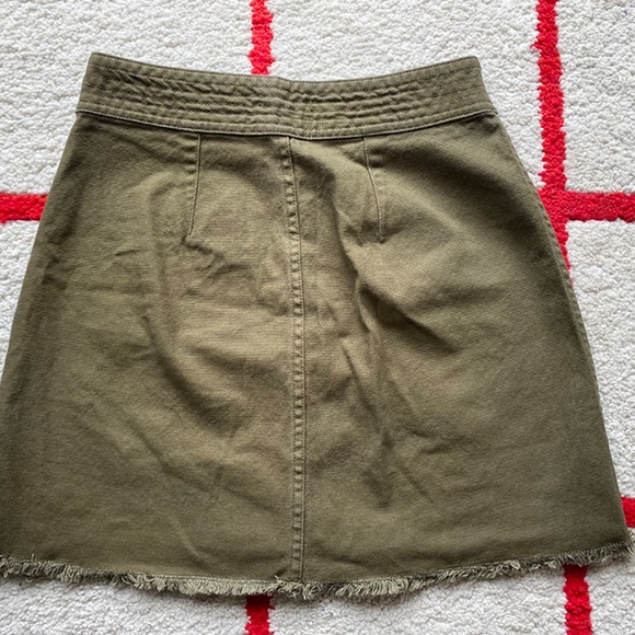 Maxwell Army Green Button Canvas Skirt - Picture 5 of 6
